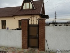 Ворота садовые, гаражные, распашные, с кованными элементами